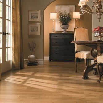 hallway floor with lvt